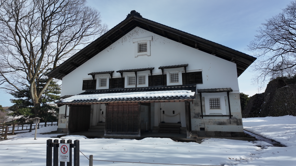 金澤城-鶴丸倉庫